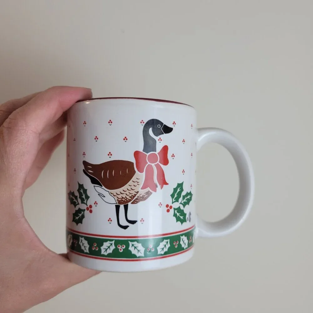 Vintage‎ Holiday Mug Christmas Canadian Goose Collection, United Silver Cutlery.